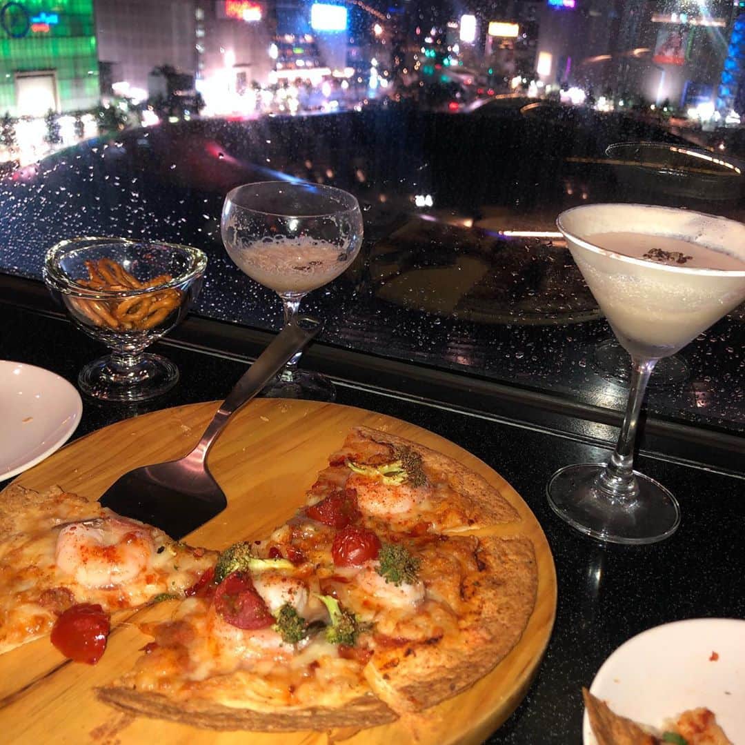 ユジョン さんのインスタグラム写真 - (ユジョン Instagram)「10장밖에 담지 못하지만 사진에 없어도 챙겨준 모든분들 살랑해요♥️ 2020 생일끝.」9月7日 21時51分 - yuding92