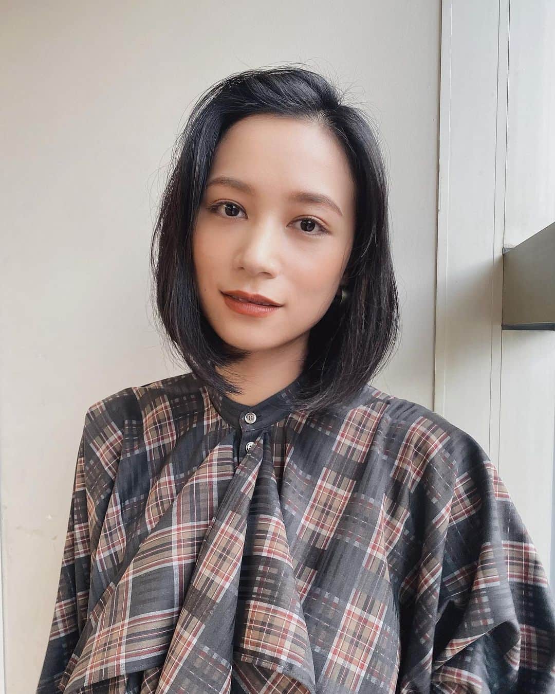 のインスタグラム：「Today's hairmake💄 by @chibilisa  茶色いメイク好き🍫 秋が近づいて来た🍁  #hairmake #makeup」