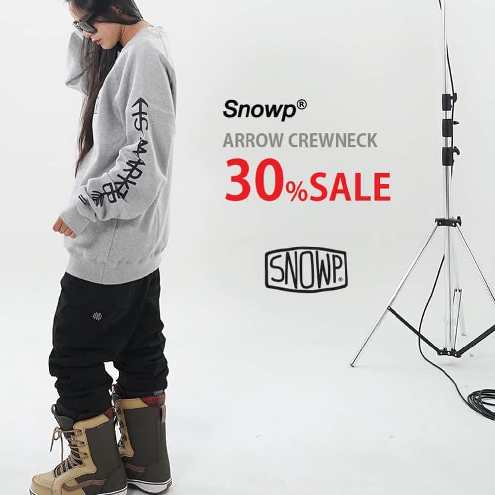 MOTOMIのインスタグラム：「@お買い🉐情報✨ . SNOWPの クルーネックとパーカーが ▶▶9/9(水)14:00から◀◀ SNOWHOLICの オンラインサイトにて 30％offでお買い求め頂けます😍 . とっても お買い得になっていますので 気になっていた方は是非 チェックしてみて下さい🤗✨ @mo10min もしくは @snowholic_official  プロフィール一番下に記載された リンクからサイトにアクセスできます👍 . #SNOWP#スノップ #スノーボードアパレル #日本未上陸ブランド  #snowholic#スノーホリック #SK8#スケートボード女子  #groundtrick#スノーボード #snowboarding #スノボ#スノボー#グラトリ#snowboardgirl  #スノーガール#スノーボード女子 #グラトリ女子#スノボ女子#グラトリ男子 #스노보드#스노우보드#스노우보드 #トレーナー女子 #ストリート系ブランド」