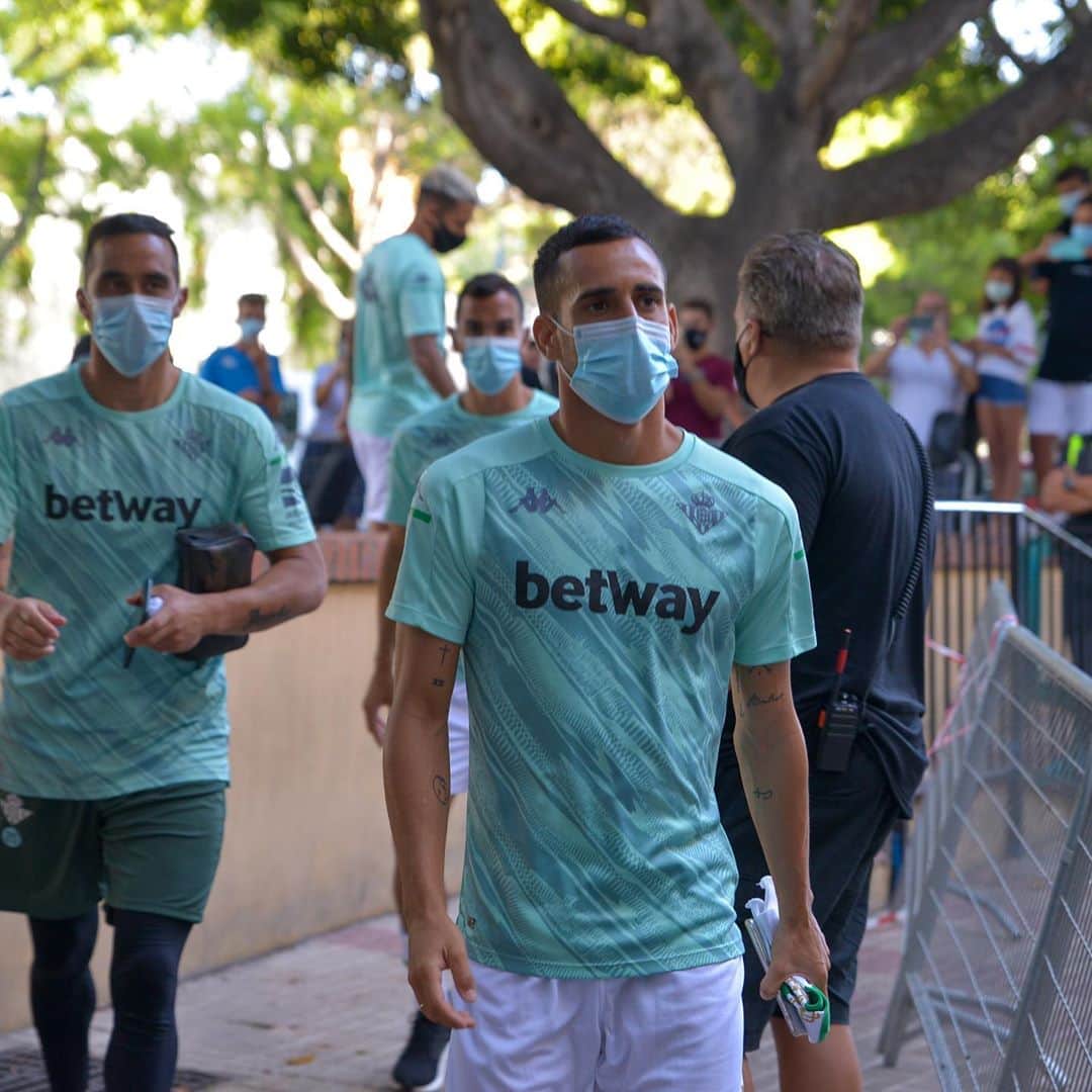 のインスタグラム：「Ponemos fin a una gran pretemporada 🔋💪🏼 lástima no poder ayudar a mis compañeros en la primera jornada de @laliga 20/21 @realbetisbalompie  #mushobetis 💚」