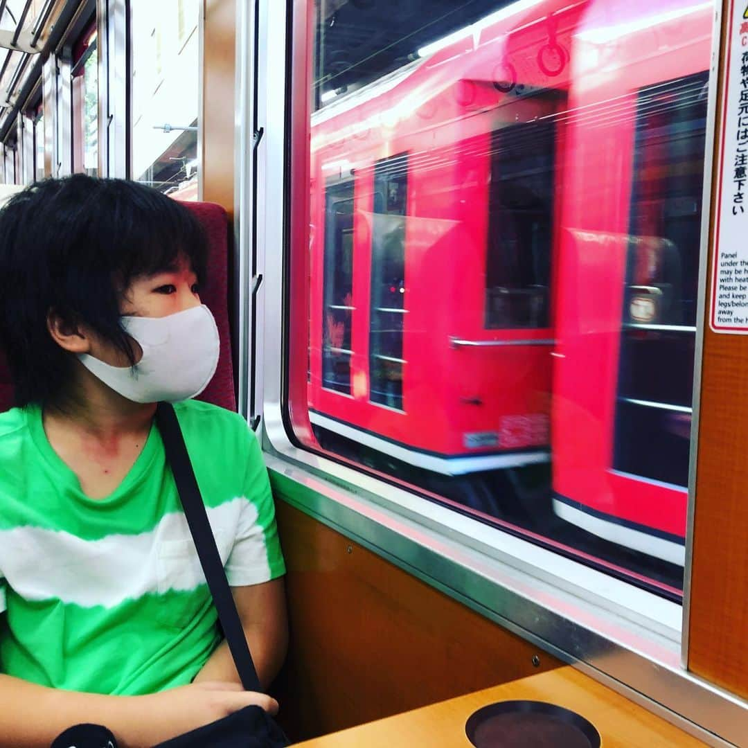 がっちゃんさんのインスタグラム写真 - (がっちゃんInstagram)「箱根登山電車🚃 何度乗ってもまた乗りたくなります💕  #箱根 #箱根登山鉄道 #railway #railwayphotography #train #trainphotography #trainspotting #japan #japantravel #japantrip #がっちゃん #がっちゃんねる」9月7日 22時38分 - gacchannel