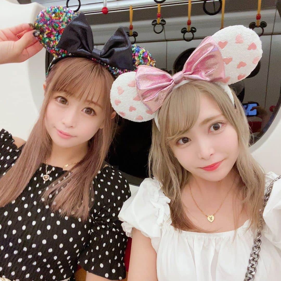 前田のののインスタグラム：「妹ちゃんのくまちゃんと 久しぶりの夢の国でーと❤ 歩き回ってクタクタだけど 幸せー(*'ω')✧︎癒された✨」