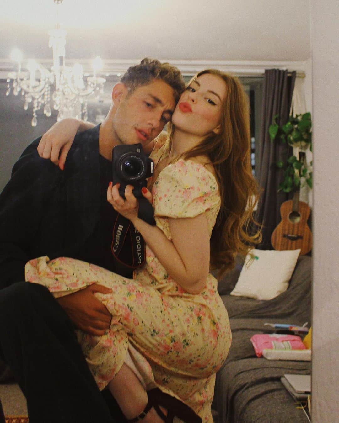 Amelia Gethingのインスタグラム：「Quarantine, but make it fäśhîõn」