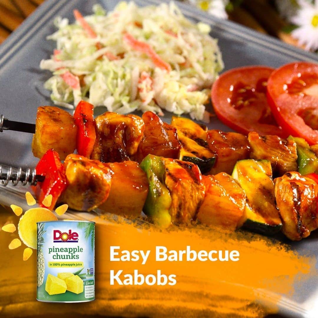 Dole Packaged Foods（ドール）のインスタグラム：「Summer’s coming to an end but the fun doesn’t have to stop. Light up the grill and have one last hurrah with these easy barbecue kabobs.  Ingredients: 1 can (20 oz.) DOLE® Pineapple Chunks, drained 1/3 cup barbecue sauce 1 pound boneless, skinless chicken breasts, cubed 1 green or red bell pepper, cut into cubes 1 zucchini, sliced   Steps: Drain pineapple chunks; reserve 2 tablespoons juice. Stir together reserved juice and barbecue sauce in small bowl; set aside. Thread pineapple chunks, chicken, bell pepper and zucchini onto skewers. Brush with barbecue sauce.  Grill or broil kabobs 10 to 15 minutes or until chicken is no longer pink (shrimp is pink in color), while turning and brushing occasionally with barbecue sauce. Discard any remaining barbecue sauce.  Tip: Jumbo shrimp can be combined or used instead of chicken.」