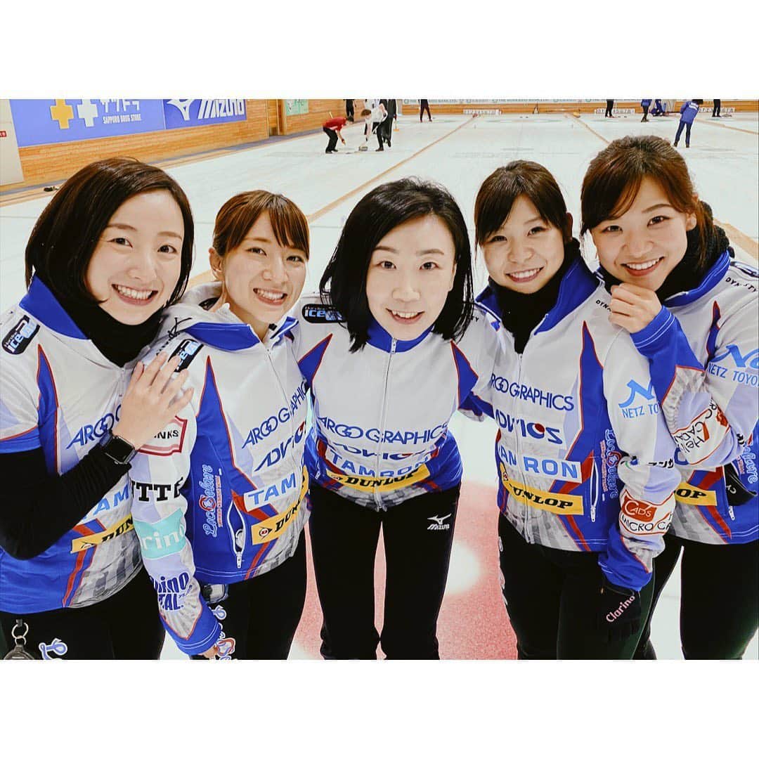 吉田知那美さんのインスタグラム写真 - (吉田知那美Instagram)「・ We’re very excited to announce Kotomi joins to team Fujisawa as fifth player from this season!! She has been active as the commentator after her last olympics in vancouver. We’re very happy and respect that she decided to come back on the ice again with team Fujisawa. Thank you Kotomi!!!❤️ ARIGATO!! ・ ・ 今シーズンからのチーム体制の発表をアメログにてさせていただきました。 琴美ちゃんが決断してくれたこと、そして快諾してくださった所属先の松田整形外科様、本当にありがとうございます。 ロコソラーレはより強く逞しく柔軟に、そして今まで以上に楽しく、カーリング界で挑戦し続けていきます。 これからも沢山の方にカーリングを楽しんでもらえるよう全員で頑張ります！ ・ #ロコソラーレ #新体制 #石崎琴美 #松田整形外科」9月7日 23時27分 - chinami1991