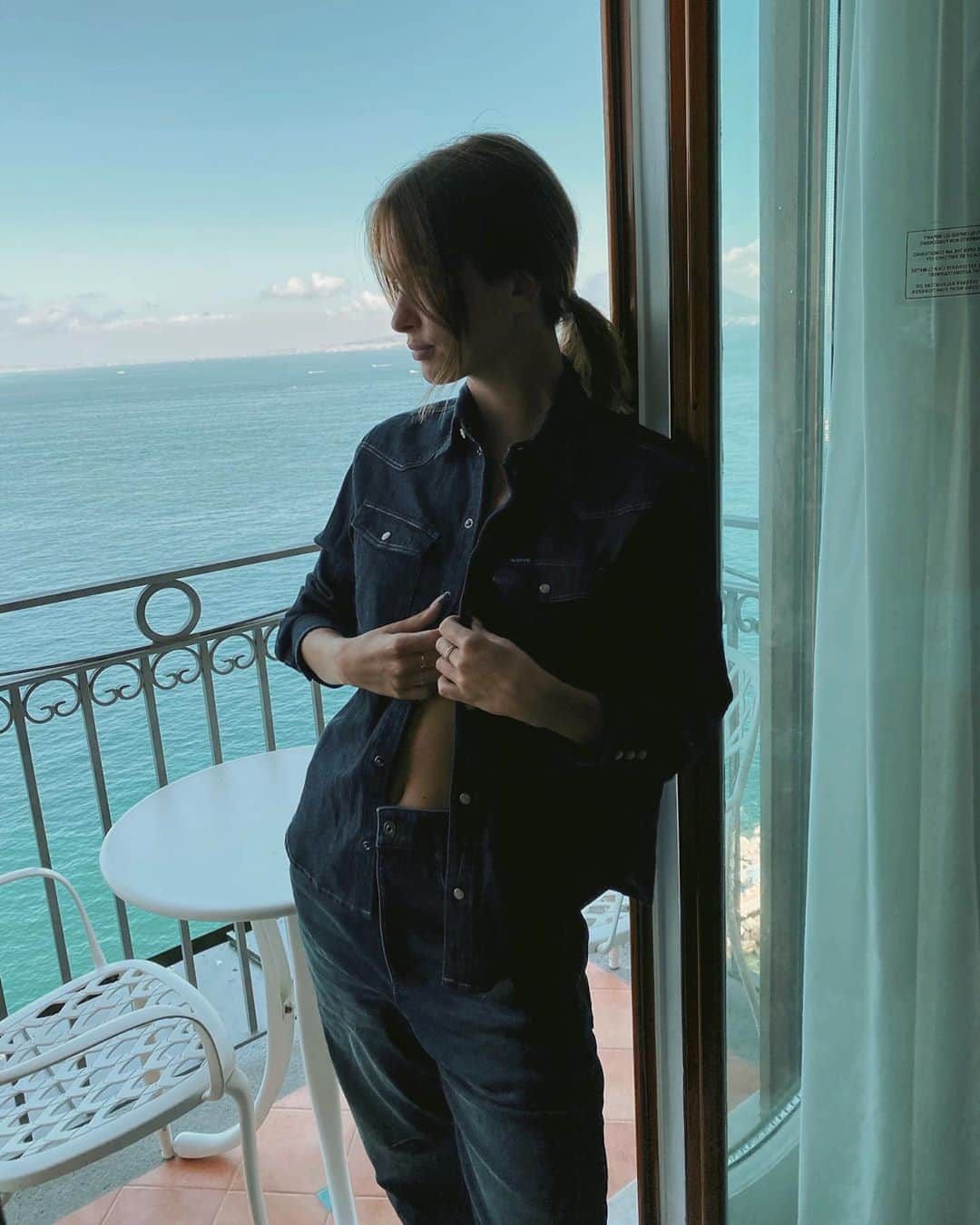 ライアン・マイヤーさんのインスタグラム写真 - (ライアン・マイヤーInstagram)「Couldn’t wish for a better view 😍💙 wearing @gstarraw @zalando #gstarraw #hardcoredenim」9月8日 0時05分 - rianne.meijer