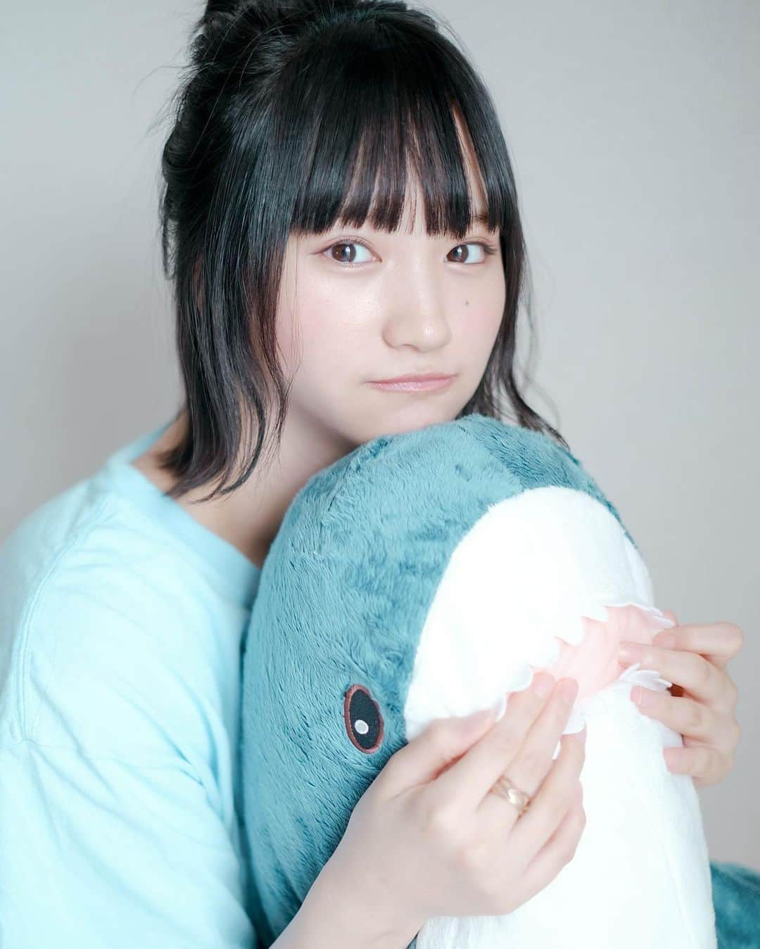 そよんさんのインスタグラム写真 - (そよんInstagram)「サメちゃん🦈💕 . . . . .   #l4l #作品撮り #ポートレート #ポートレート撮影 #ポトレ #ポトレ女子 #ポートレート女子 #ポートレートモデル #ポートレートモデル募集 #撮影会 #撮影会モデル #カメラマン募集 #写真好きな人と繋がりたい #被写体 #被写体になります #被写体モデル #インスタグラビア #カメラマンさんと繋がりたい #撮影依頼募集中 #ポートレートしま専科 #ポトレの世界 #portrait_shot #good_portraits_world #인물사진 #自然光撮影 #Tシャツ女子」9月8日 0時13分 - soyon_1231