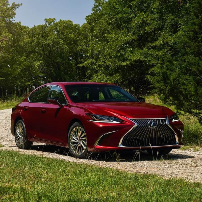 Lexus USAのインスタグラム：「Anyone planning an escape perfect for the all-wheel power of the 2021 #LexusES AWD?」