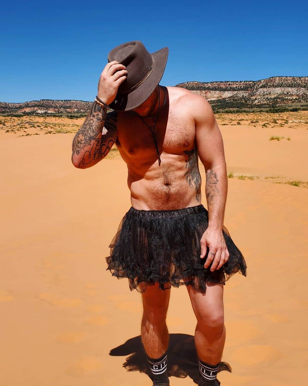 ガス・ケンワージーのインスタグラム：「📍Coral Pink Send Nudes State Park」