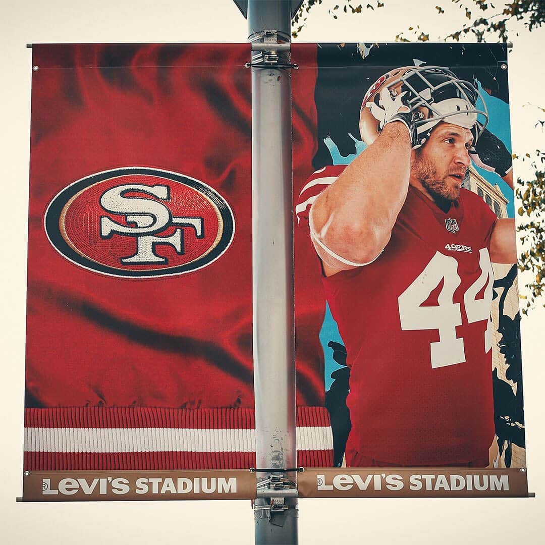 サンフランシスコ・フォーティナイナーズさんのインスタグラム写真 - (サンフランシスコ・フォーティナイナーズInstagram)「New banners are up around @levisstadium 👀」9月8日 10時43分 - 49ers