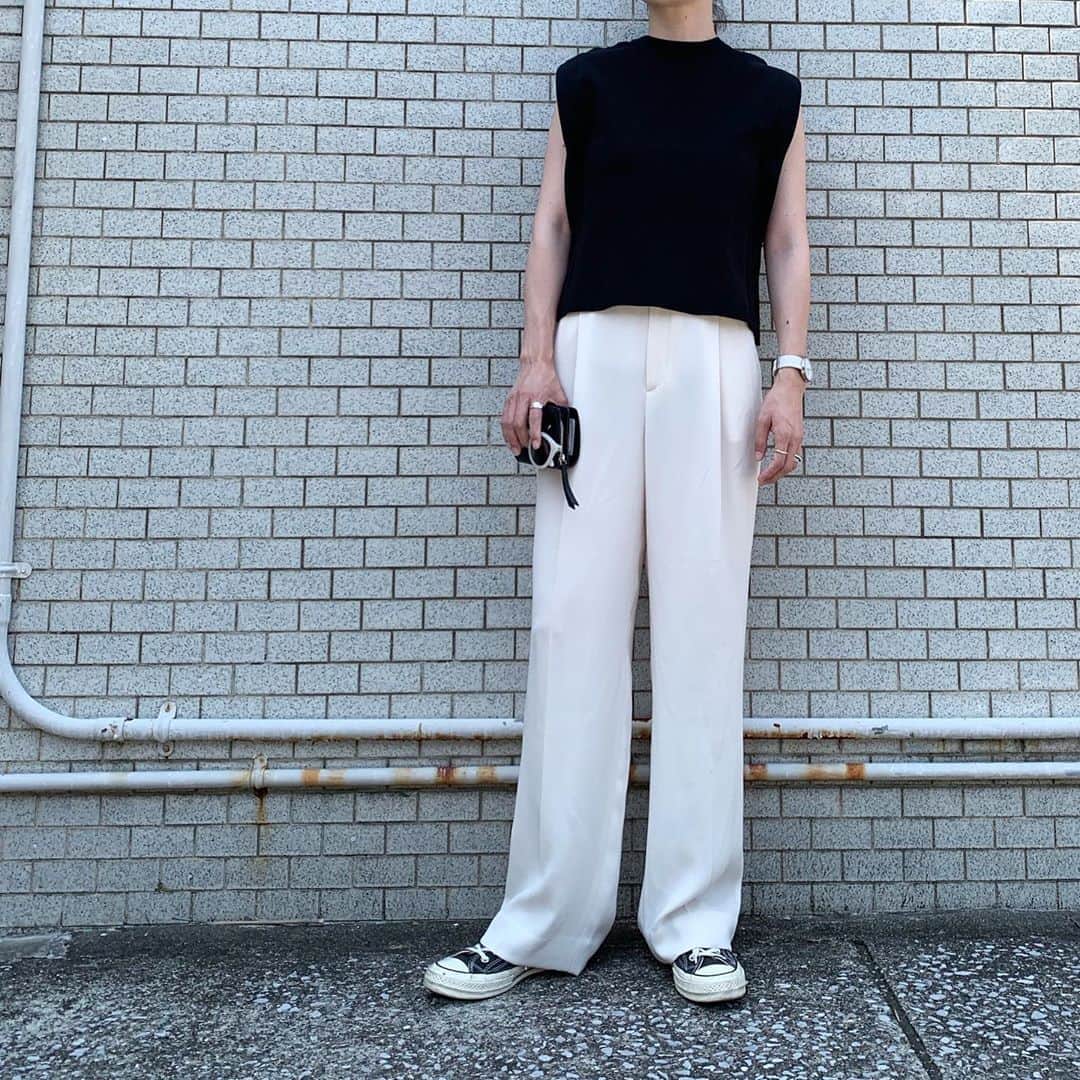 Mie Kawanoのインスタグラム：「髪の毛伸びてきた𓂃𓂂 今回はかなり伸ばそうと思ってる♪ どこまで我慢できるかなぁ」
