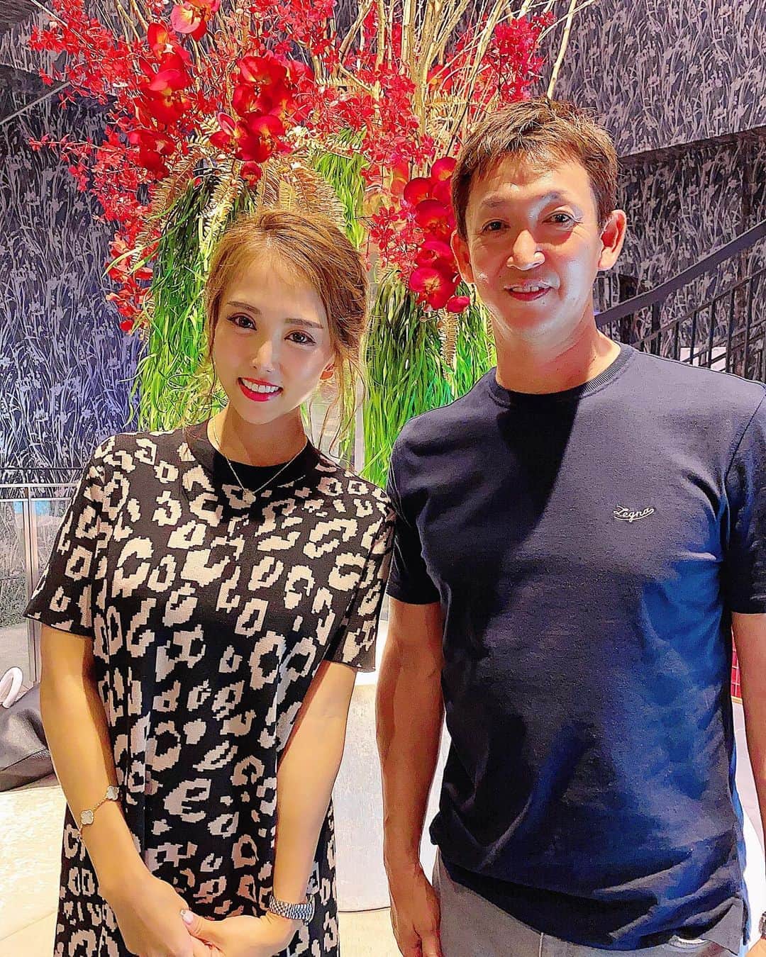 のインスタグラム：「. なんと！本日は、 元中日ドラゴンズの立浪和義さんと焼肉ご一緒させていただきました💕 とても気さくで優しいお方でした🥺  YouTube撮影にも協力していただいて😭 近々アップしますのでお楽しみに💕  こんな偉大な方と美味しい焼肉食べれて贅沢な時間でした😘💕  #立浪和義#徳川苑#焼肉 #prettywoman#pwりおな#showtime#sexy #dance#party#event#dancer #follow#followme#l4l#l4f#Japanesegirl #キャスト募集#ダンサー募集 #名古屋キャバクラ#すすきの#六本木#北新地#中洲」