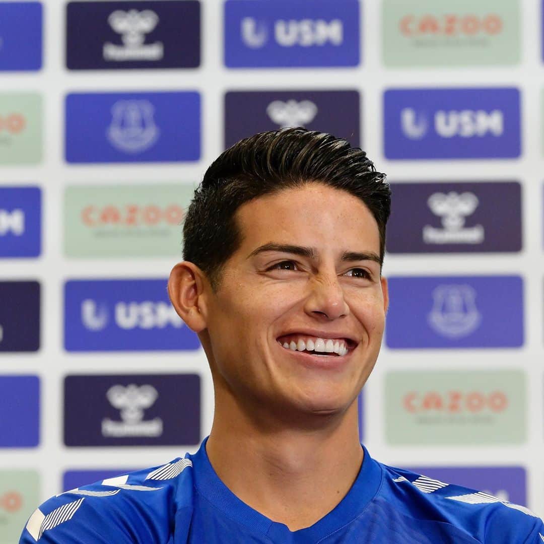 ハメス・ロドリゲスのインスタグラム：「Una nueva etapa y un nuevo desafío en mi carrera. Feliz, con muchas ganas de empezar, lleno de ilusión y compromiso.💙 A new stage for a new challenge in my career. Happy, eager to start and full of ambition, dedication and commitment.💙 @everton」