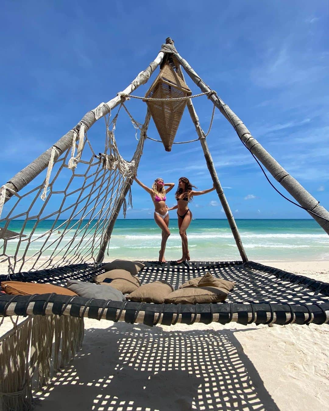 Kaylee Ricciardiのインスタグラム：「The honeymoons going great, thanks for asking — @bri_ashbarnes」