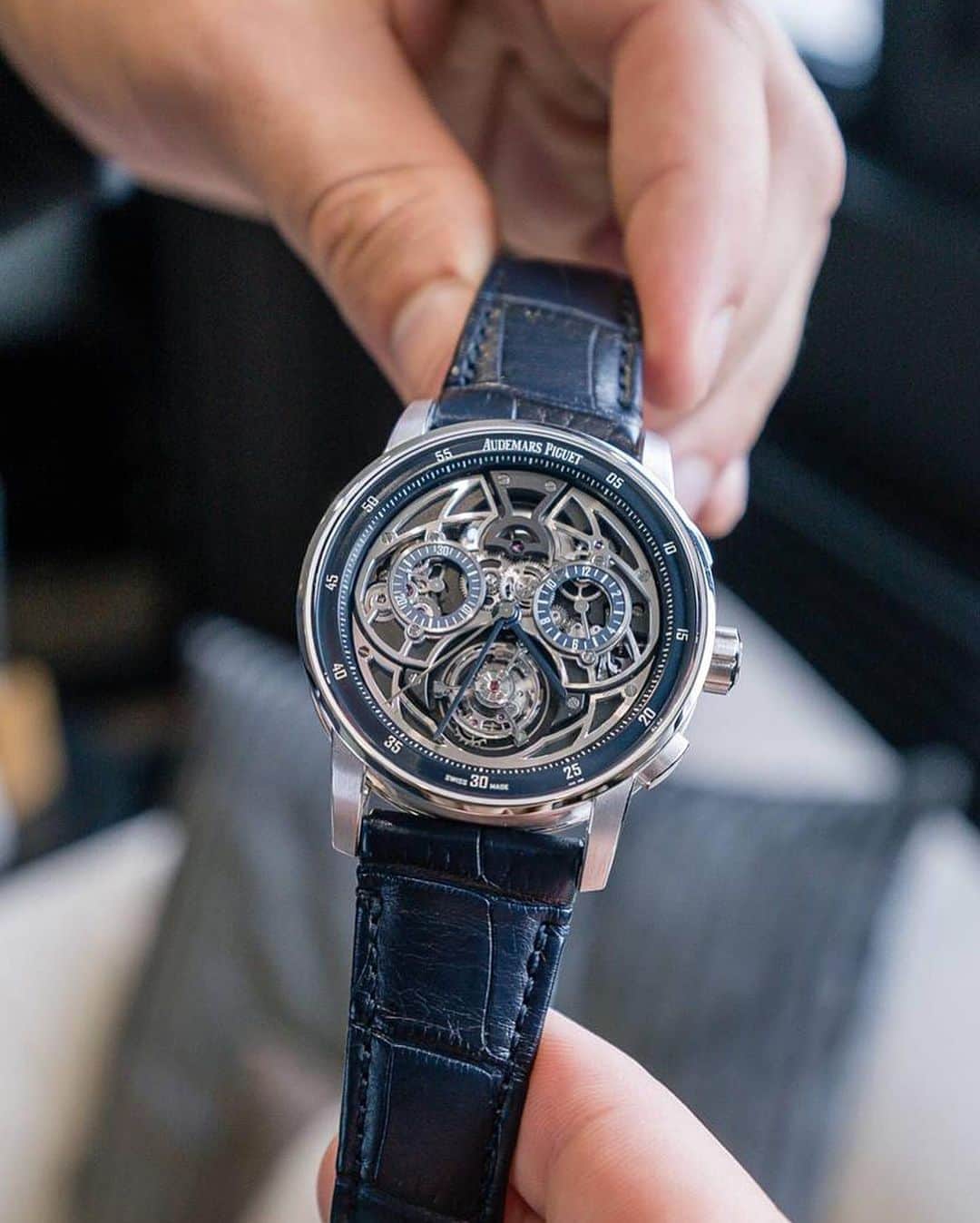 Daily Watchさんのインスタグラム写真 - (Daily WatchInstagram)「Introducing the new Audemars Piguet CODE 11.59 Selfwinding Flying Tourbillon Chronograph with stunning openworked dial. We were lucky to be among the very first to see the watch in person. More details will soon follow on 8past10.com #AudemarsPiguet #Code1159」9月8日 5時14分 - dailywatch