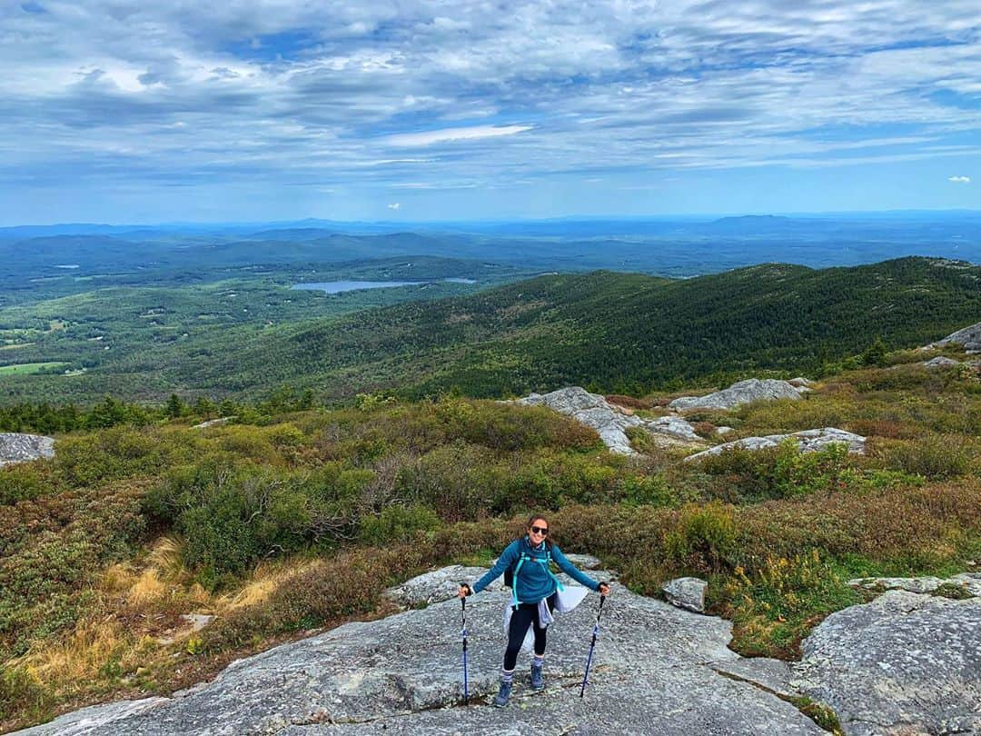 マリッサ・キャステリさんのインスタグラム写真 - (マリッサ・キャステリInstagram)「A little hike up Monadnock. It was a wee bit windy!!! 💨」9月8日 5時13分 - marissacastelli