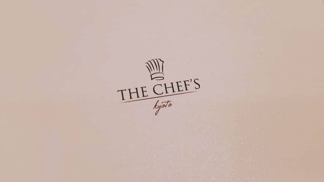 竹内弘一さんのインスタグラム写真 - (竹内弘一Instagram)「オープンしたばかりの#thechefs におじゃましましたー！目でも舌でも楽しめるお料理。コスパもサイコーでした！#京都セントアンドリュース教会 の地下です！」9月8日 5時49分 - takeuchi_koichi