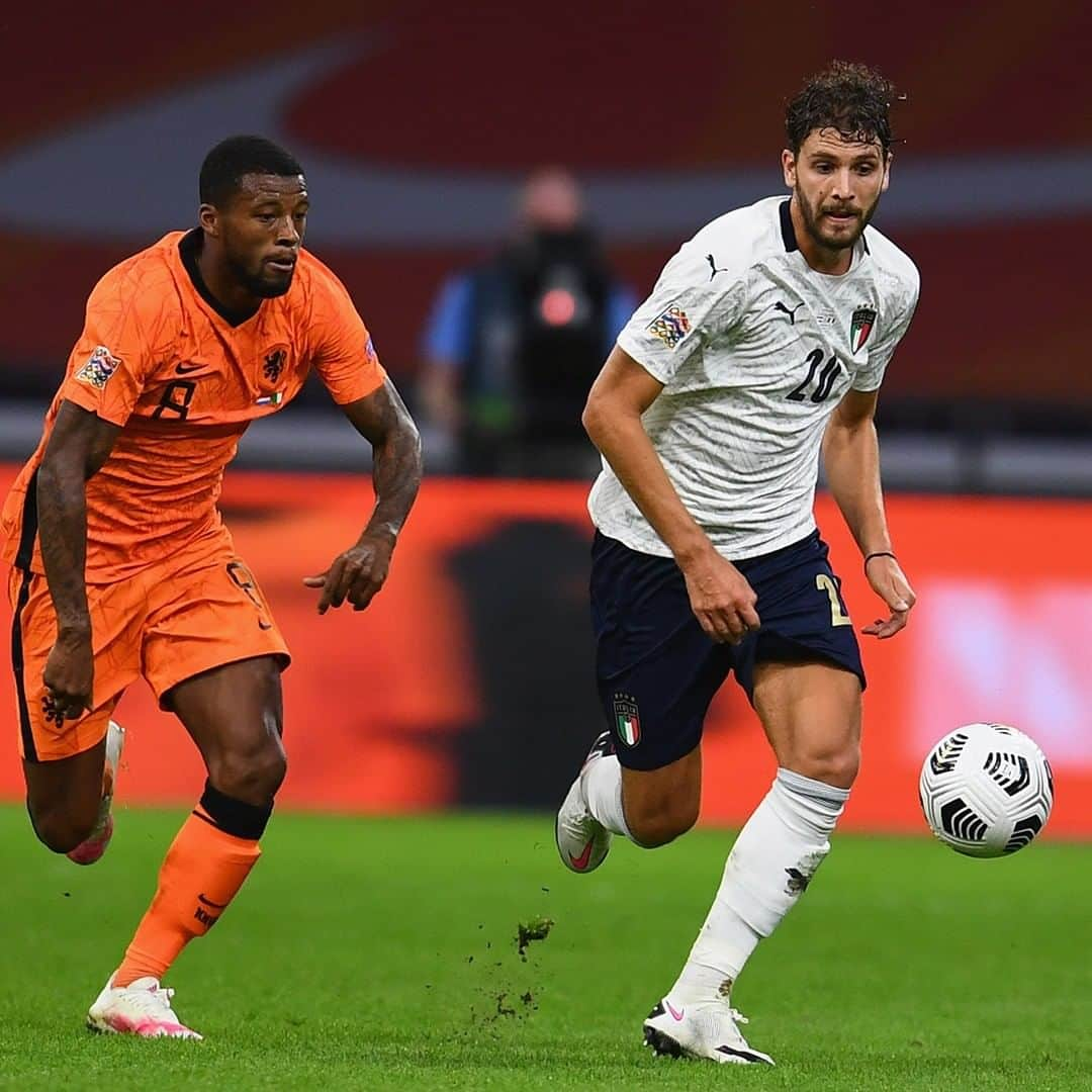 サッカーイタリア代表さんのインスタグラム写真 - (サッカーイタリア代表Instagram)「#NationsLeague 📸 Grande vittoria ad #Amsterdam per gli #Azzurri. 16° risultato utile consecutivo per la #Nazionale di #Mancini  💪💪💪 . 🇳🇱🇮🇹 #PaesiBassiItalia 0⃣-1⃣ . . #NEDITA #UNL #VivoAzzurro  #NationsLeague 📸 An important win in #Amsterdam: that's 16 games unbeaten for the #Azzurri and Coach #Mancini! 💪💪💪 . 🇳🇱 #NEDITA 🇮🇹 0️⃣-1️⃣ . . #VivoAzzurro #Azzurri」9月8日 5時56分 - azzurri