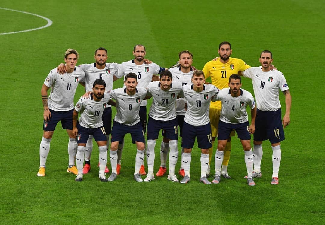 ロベルト・マンチーニのインスタグラム：「Soddisfatto per la mentalità e per la prestazione, i ragazzi hanno giocato una grande partita! #OlandaItalia #NEDITA #NationsLeague #Azzurri #VivoAzzurro #Mancio」