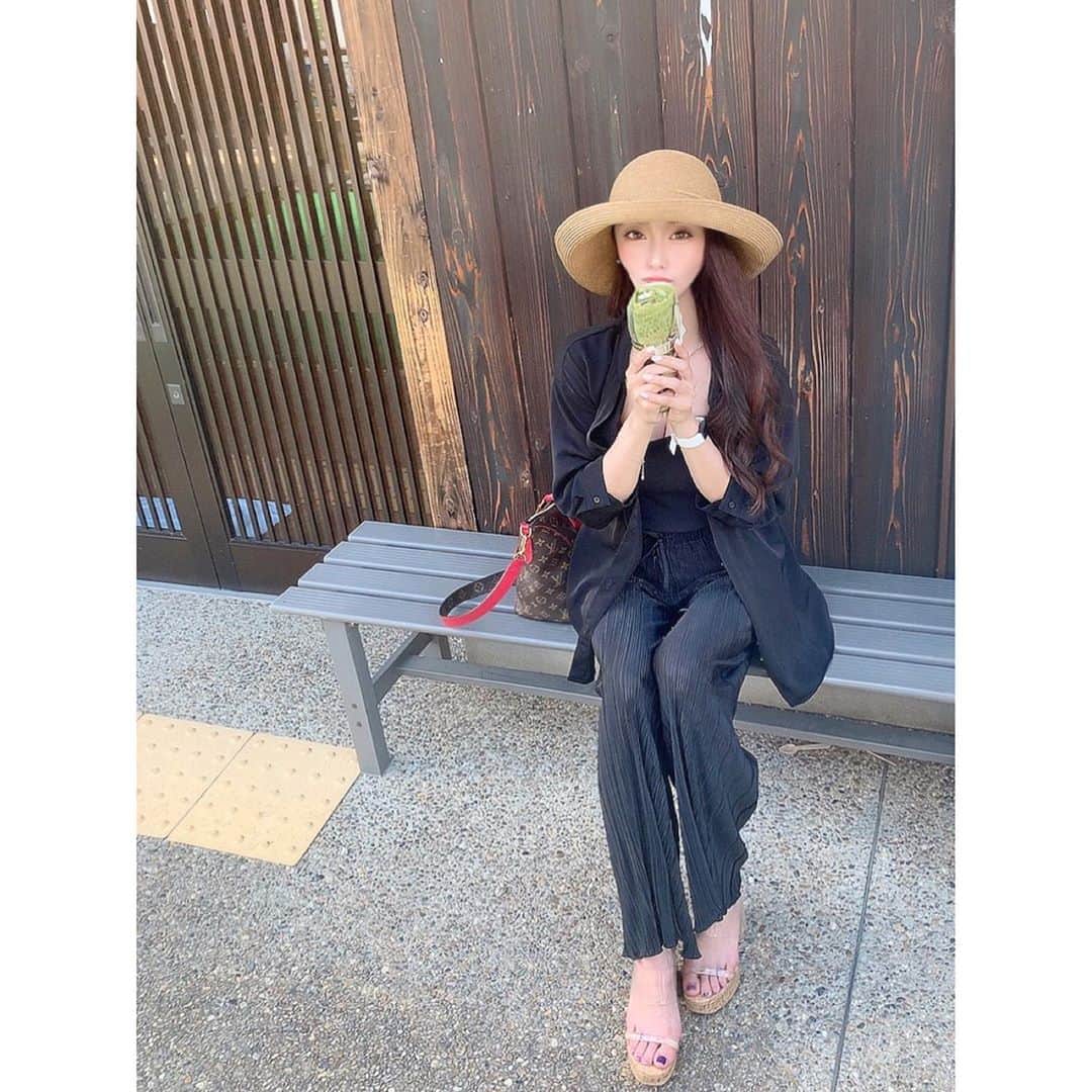 赤嶺紗羅のグルメインスタ