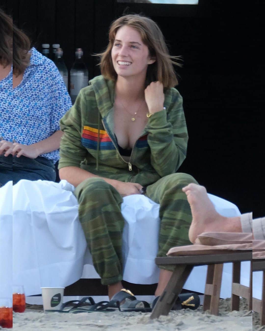Just Jaredさんのインスタグラム写真 - (Just JaredInstagram)「Maya Hawke shows off her bikini body during some downtime with friends in Venice over the weekend #MayaHawke Photos: Backgrid」9月8日 6時44分 - justjared