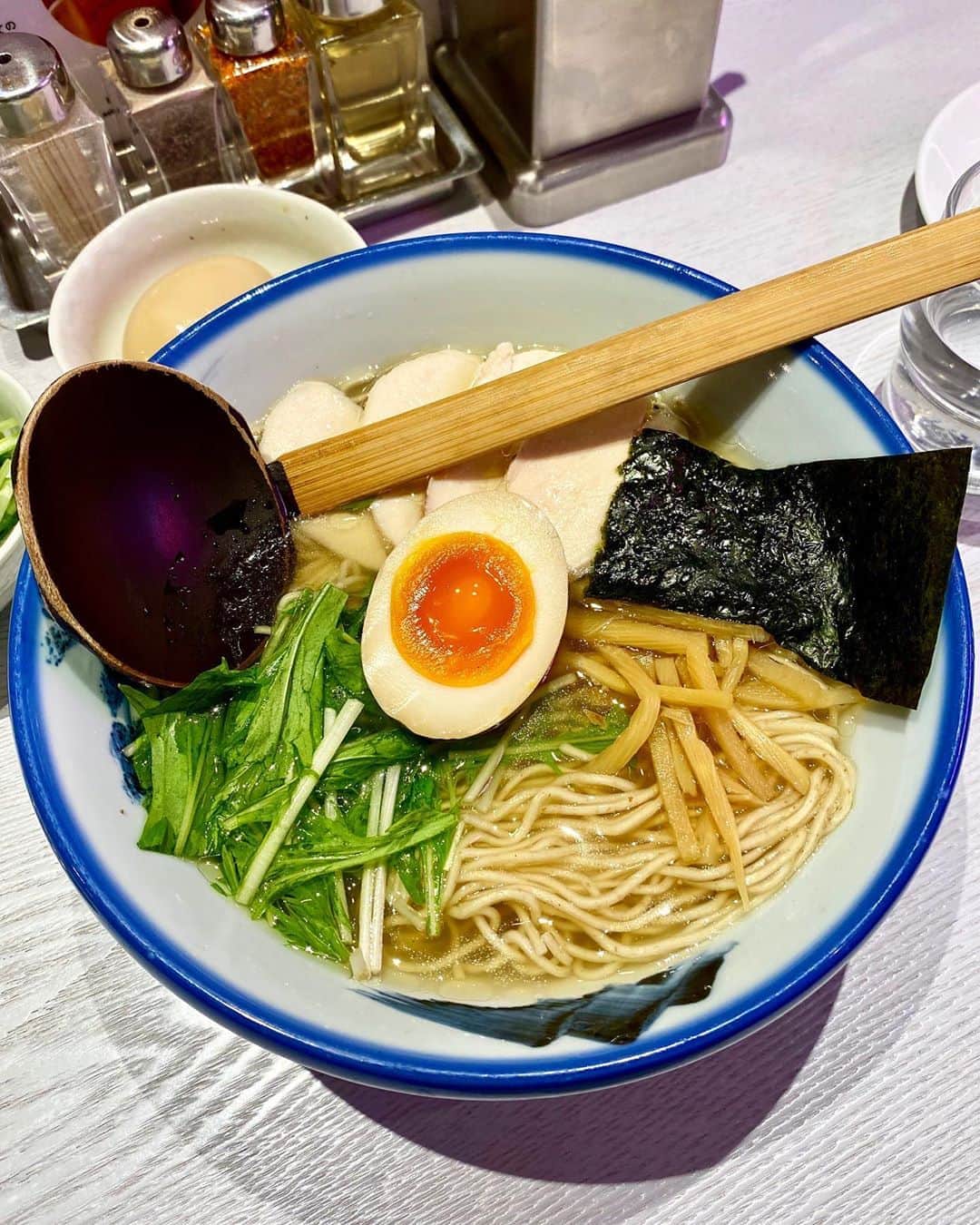 アレックス・シブタニのインスタグラム：「Our first book, Kudo Kids: The Mystery of the Masked Medalist is coming out tomorrow! It’s a fun-filled, fast-paced middle grade mystery/adventure set in Tokyo. 📖🏅🗼  The main characters, Mika and Andy Kudo have never been to Japan before and they eat tons of Japanese food inspired by some of our favorites. In honor of the book’s release, we’ll be sharing some of our best food pics from our trips to Tokyo on @shibsibsfood. #KudoKids #ShibSibs #shibsibsfood #ramen #tokyo #japanesefood」