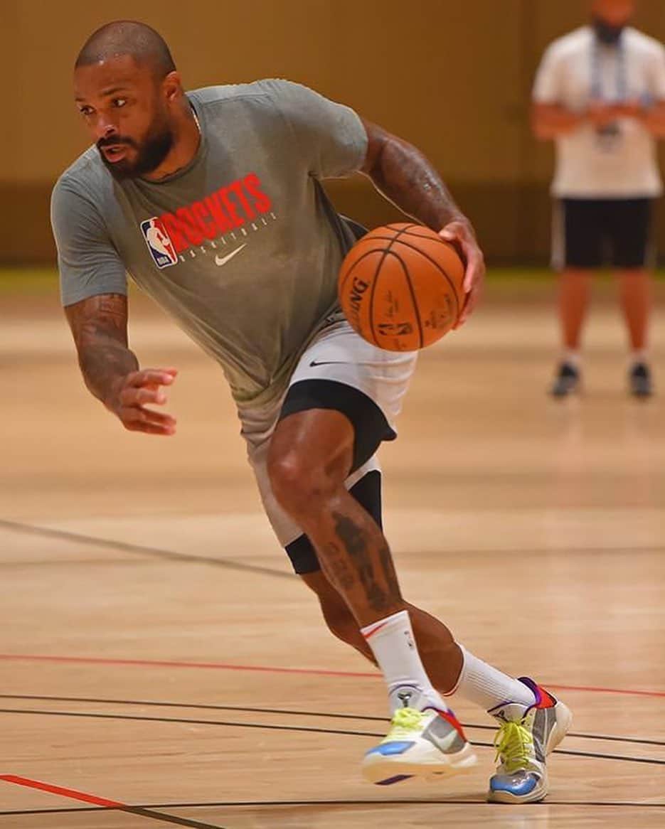 Nice Kicksさんのインスタグラム写真 - (Nice KicksInstagram)「P.J. Tucker’s first Nike Zoom Kobe 5 Protro PE is releasing to the public on Sept. 25! 👏👏」9月8日 7時41分 - nicekicks
