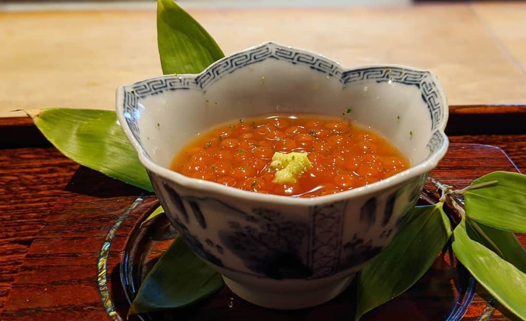 のインスタグラム：「桂川の絶景を眺めながら、最高のお料理をいただきました！ とっても美味しく楽しいあっという間の3時間でした😋 宮本さん、ありがとうございます。」