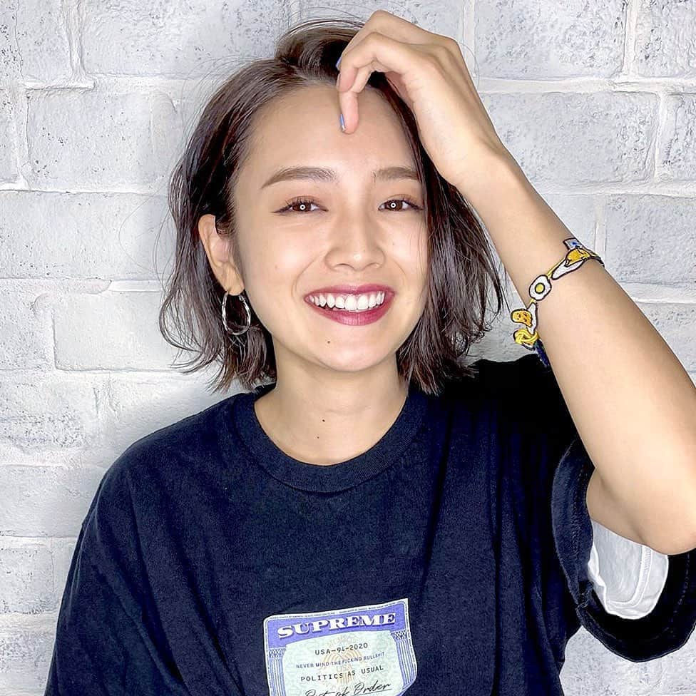 富久美玲のインスタグラム：「_ . 今回もあやなお任せカラー＼(^o^)／💓 . やわらかい感じの色味が綺麗✨ ハイライトのブリーチ毛の部分尚良き🥺 . #ヘアメンテナンス#ミニボブ#ハイライト#モーブグレージュ#ヘアカラー」
