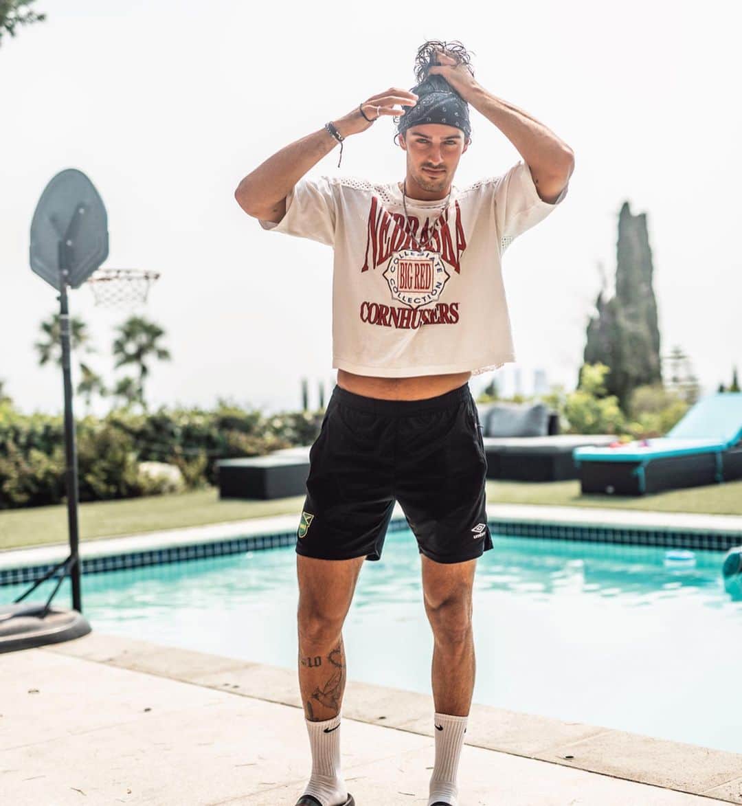 Steven Kellyのインスタグラム：「Labor Day 🤍」