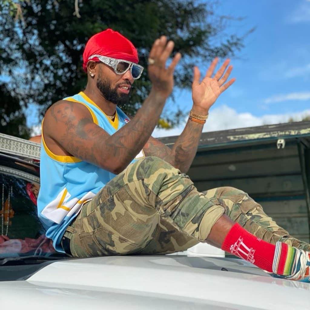ホセ・レイエスのインスタグラム：「Gracias palmar arriba❤️🇩🇴 #ContandoDembow」