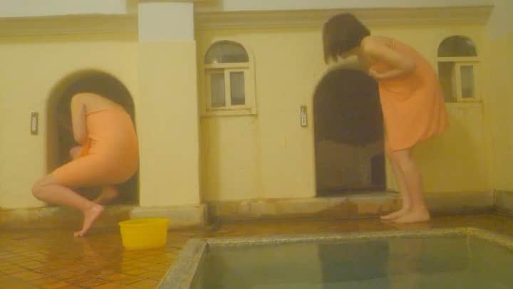 温泉はずきのインスタグラム：「#積善館　0113 積善館の蒸し湯です！  こちらのホームページもよろしくお願いします！ http://onsen-hazuki.jp/onsen-report/  YouTubeもやってます。 湯めぐり女子ちゃんねる　で検索！  #onsenhotpools #asmr #thermalbad  #混浴 #温泉 #入浴 #裸  #お風呂 #onsen #温泉アイドル #温泉タレント #温泉女子  #溫泉 #hotsprings #온천 #混浴温泉 #bath #bathroom  #温泉はずき #portrait #bad #spa #japanesegirls #温泉旅館 #あるある #bathtime #bath  #温泉モデル  #風呂」