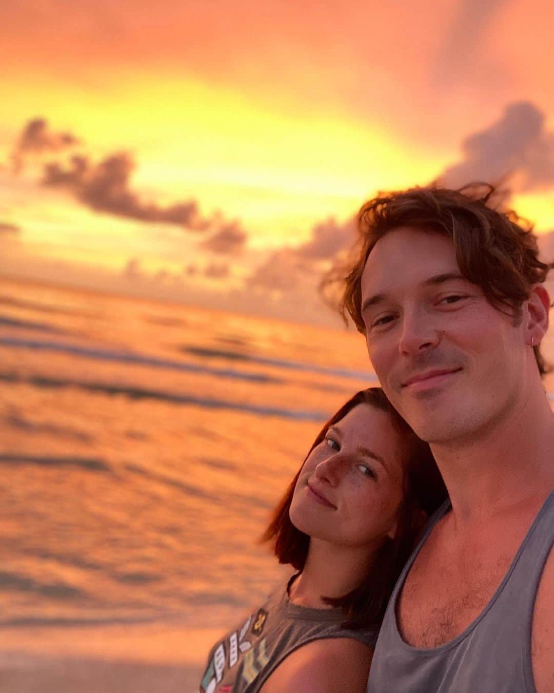 キャサディー・ポープのインスタグラム：「🌅」