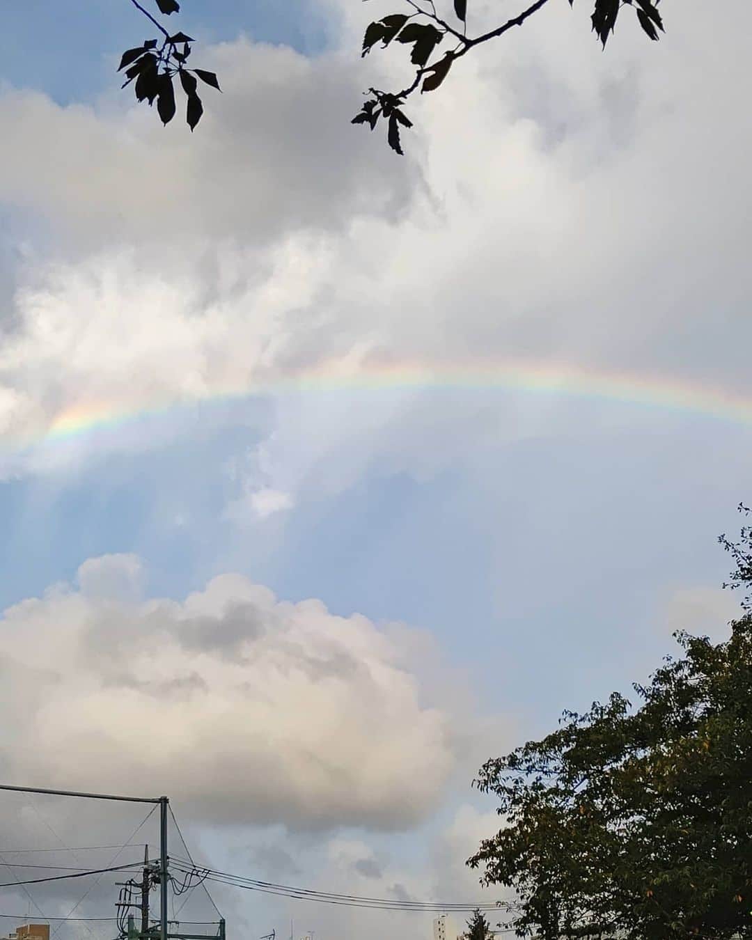 堀内敬子さんのインスタグラム写真 - (堀内敬子Instagram)「音無一六では、少しだけアクションにも挑戦しました。  昨日は、数年ぶりに、虹を見ることが出来ました❗️  今日は、暑くなりそうー💧  まだ風も強い所もありますね。  水分をとって、過ごしましょう🎵  #虹 #子供のサッカーにて」9月8日 9時27分 - horiuchi_keiko