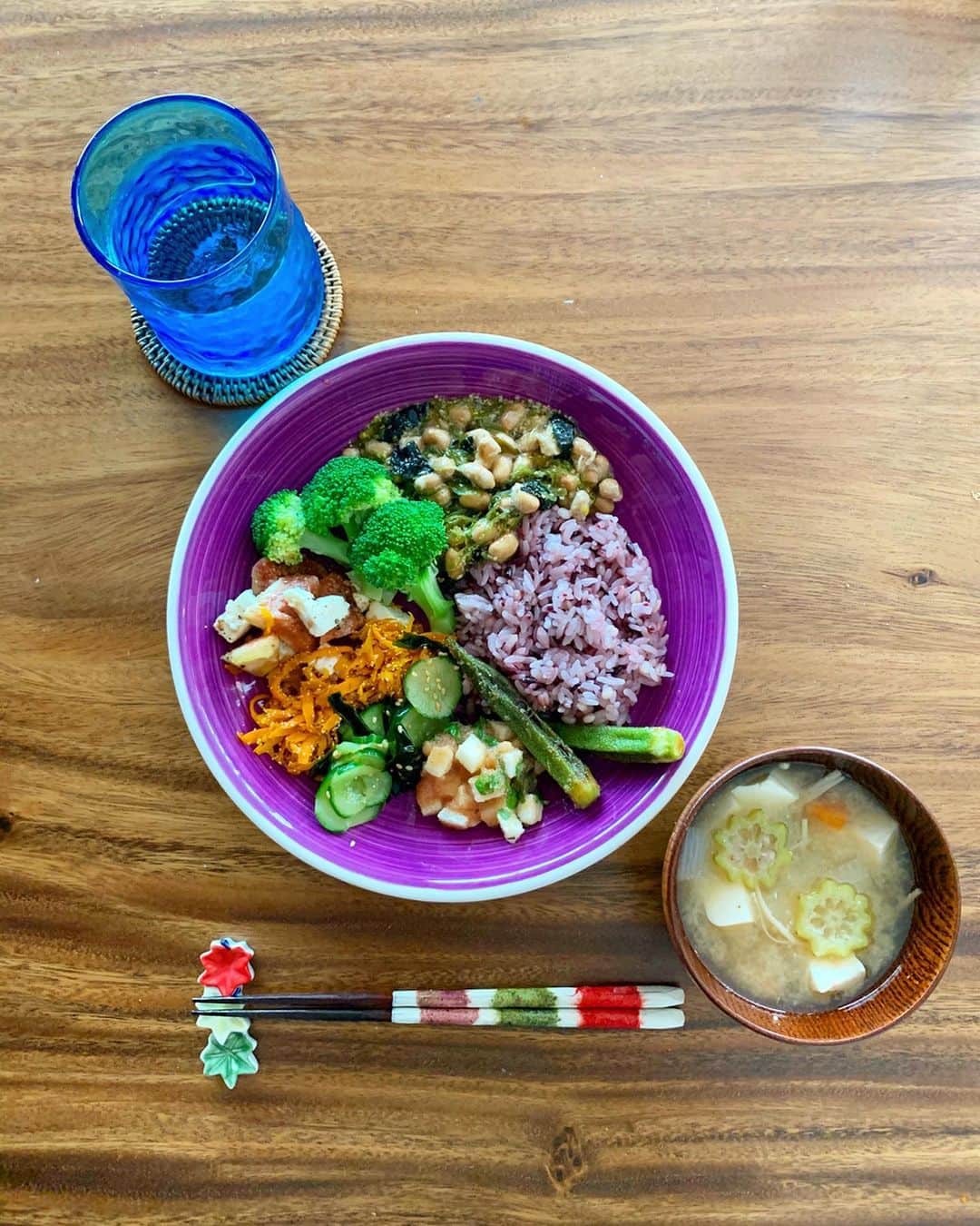 PINKYのインスタグラム：「#Pskitchen 🍽  久しぶりに作り置き出来たので、常備菜でワンプレートご飯🥗🧡  詳細はブログに書きました📝  ・・・ #love #happy #family #mamalife #作り置き #常備菜 #ワンプレートごはん」