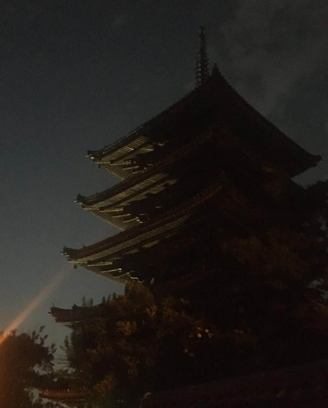 白鳥羽純さんのインスタグラム写真 - (白鳥羽純Instagram)「🙆‍♀️ やっさっかっのっとうっ  みんなもやってみてねっ  #八坂の塔 #二寧坂 #二年坂 #ヒエヒエの抹茶 #京都 #yasakapagoda #ninenzaka #Kyoto #Kyotojapan #japanendlessdiscovery」9月8日 20時18分 - hasuminst