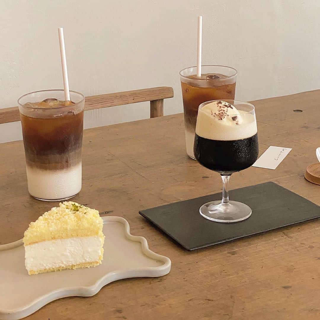 岡元優香のグルメインスタ