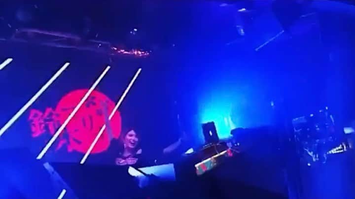 鈴木まりなのインスタグラム：「It brings back memories🦋」