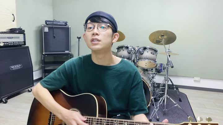 川崎鷹也のインスタグラム：「「大切な人」本当に大切な人を失わないようにしてね☺️#大切な人 #川崎鷹也 #弾き語り #アコースティック #singer #vocalist #acoustic #instagood #instalike #instagram #instafashion #instacool #instamusic」