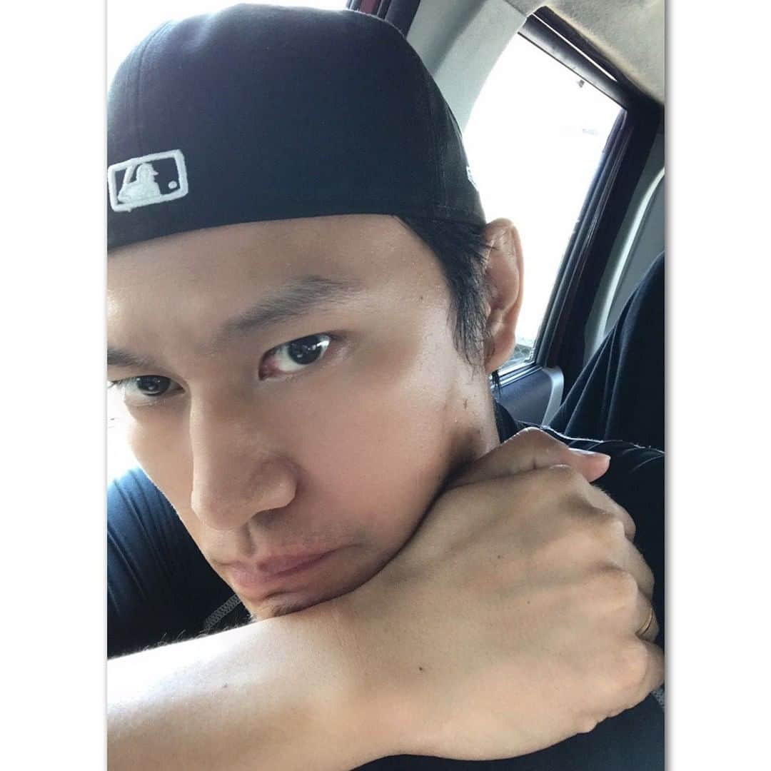 小柳心のインスタグラム：「ついに今日は1,2部通し。待ちに待った世界へ。 みなさまにも、無事お届けできますように。稽古、出陣してきます！  我が本丸も、推して参ろう！  #刀剣乱舞 #幕末天狼傳 #新撰組」