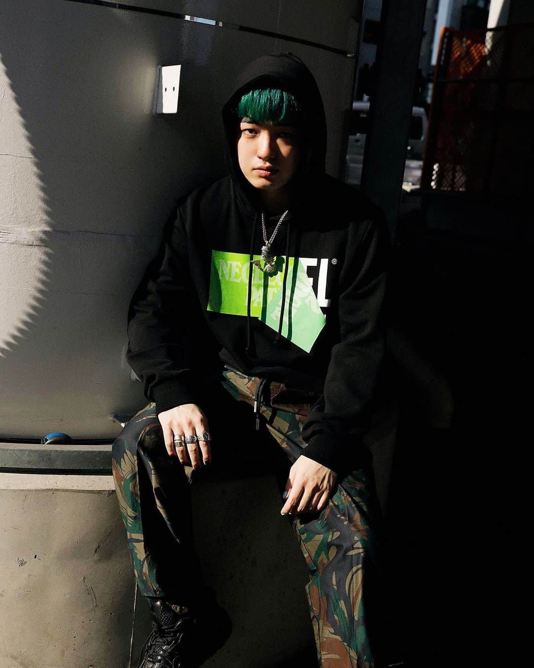 Droptokyoさんのインスタグラム写真 - (DroptokyoInstagram)「TOKYO STREET STYLE⁣⁣ ⁣  Name: @wakio612  Hoodie: @diesel @________gr8  @neglectadultpatients Pants: @diesel #DieselxGR8#GR8Diesel#pr#streetstyle#droptokyo#tokyo#japan#streetscene#streetfashion#streetwear#streetculture#fashion#ストリートファッション#コーディネート⁣⁣⁣  Photography: @dai.yamashiro」9月8日 12時16分 - drop_tokyo