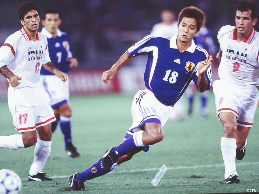 日本サッカー協会さんのインスタグラム写真 - (日本サッカー協会Instagram)「【#OnThisDay】1999.9.8🔙  キリンチャレンジ1999 #日本代表 1-1 イラン代表 📍横浜国際総合競技場 ⚽#奥大介  21年前の今日。98年アジア大会王者のイランを迎えたこの試合で、#中澤佑二 選手が日本代表デビューとなった。 日本は先制するも、後半 #アリダエイ 選手に同点弾を許した。  GK #川口能活 DF #秋田豊 →46' #服部年宏 #相馬直樹 #森岡隆三 →79' #中西永輔 #中澤佑二 MF #福西崇史 →46' #澤登正朗 #三浦淳宏 #伊東輝悦 #奥大介 FW #呂比須ワグナー →46' #柳沢敦 #城彰二 →63' #久保竜彦  #jfa #daihyo #samuraiblue」9月8日 12時21分 - japanfootballassociation