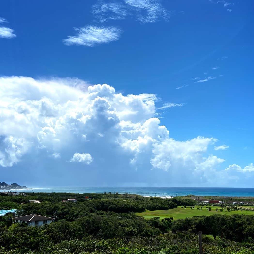 のインスタグラム：「たまには遠くを見ないとねぇ #2020夏 #夏雲」