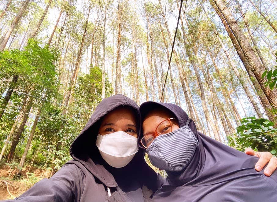 ラウディアシンシアベラのインスタグラム：「‎بِسْمِ اللَّهِ   ✨  Alhamdulilah,weekend kemaren nikmatin alam sama teteh,papa,aiam🤍 #familytimeisthebesttime  #masyallahtabarakallah」