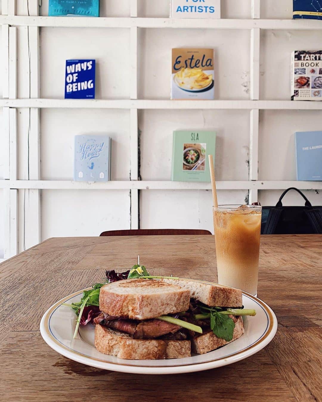 春名亜美のグルメインスタ