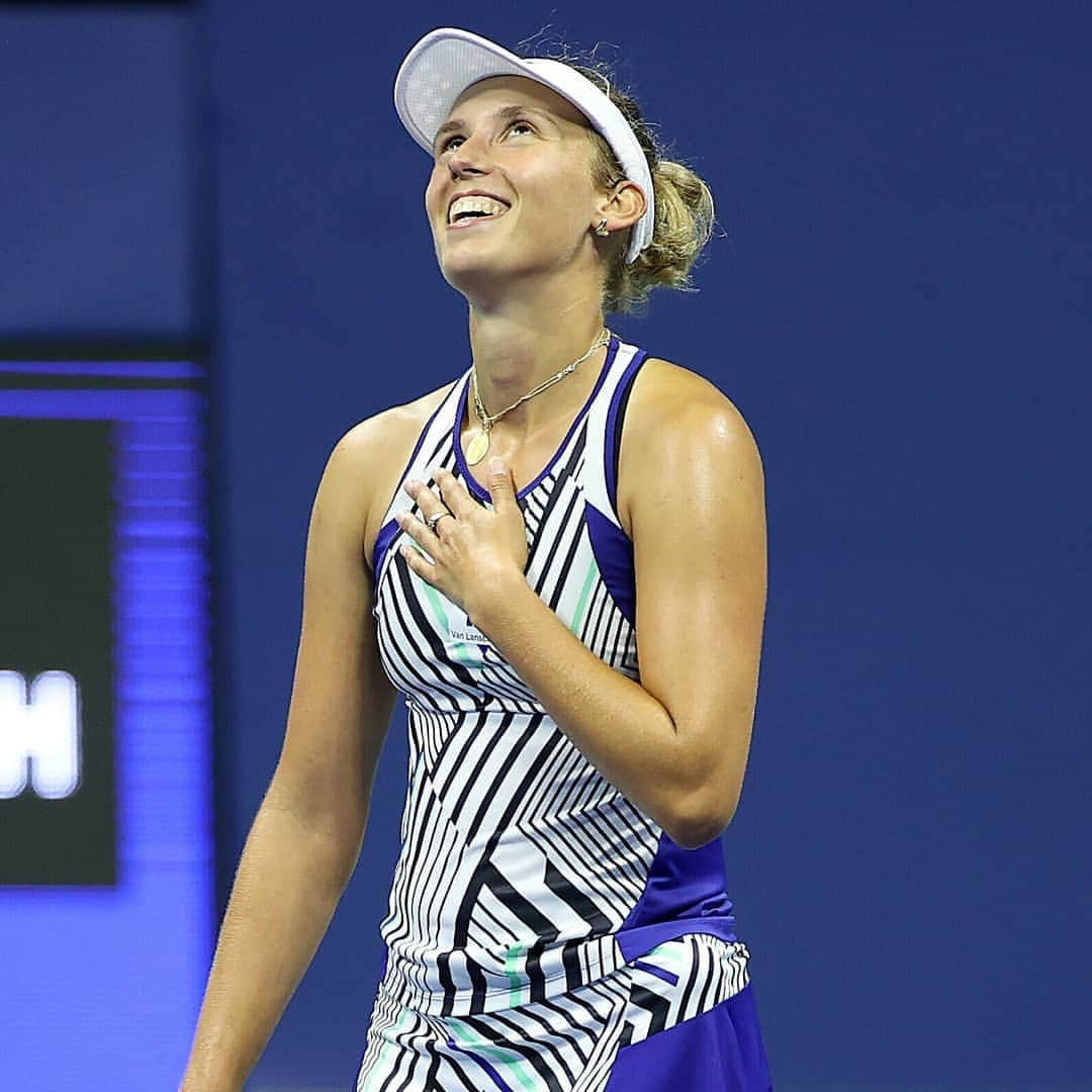 エリーゼ・メルテンスさんのインスタグラム写真 - (エリーゼ・メルテンスInstagram)「Quarterfinals 😃🙌❤️⚡🤗  #usopen #tennis #newyork」9月8日 14時03分 - mertenselise