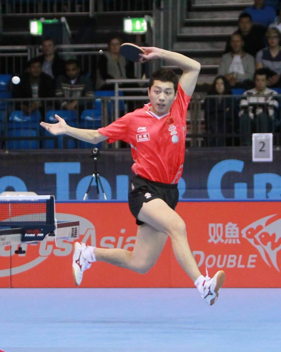 のインスタグラム：「I believe I can fly ~ #CaptionThis  #TableTennis #PingPong #Tischtennis #Bordtennis #tenisdemesa #tennisdetable #乒乓球 #桌球 #卓球 #탁구  #настольныйтеннис」