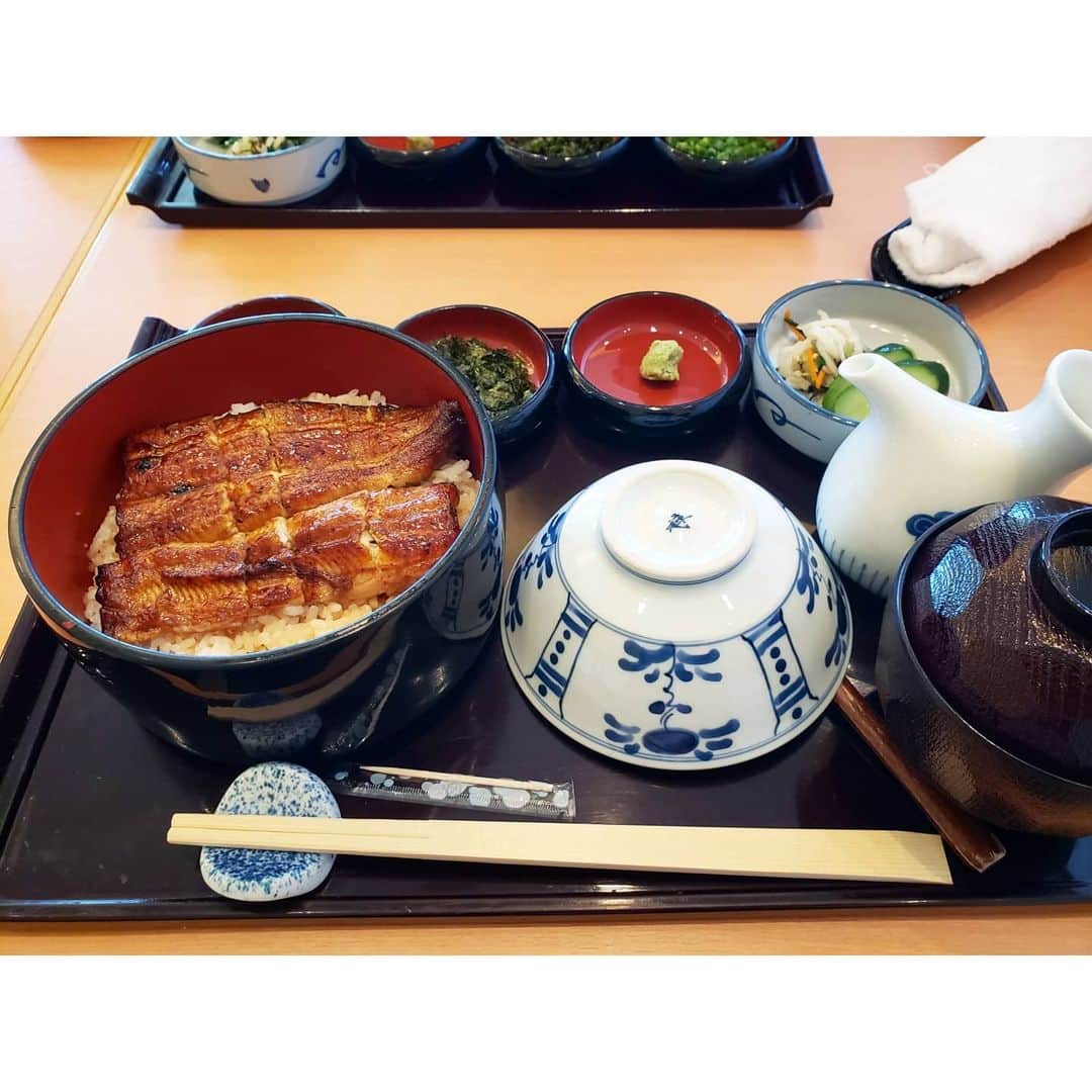 reikei0523さんのインスタグラム写真 - (reikei0523Instagram)「#ootd #休日　仕事関係の方と適度なdistanceと会話控えめでのランチ。とてもおいしいひつまぶしだった☺️まさか鰻やさんに行くとは思わずラフな感じで行ってしまった。#赤坂富貴貫#赤坂ふきぬき #plage#プラージュ #BIRKENSTOCK#ビルケンシュトック#deuxiemeclasse#ドゥーズィエムクラス#youngandolsen #ヤングアンドオルセン#yosemitestrap #ヨセミテストラップ #yosemite #ヨセミテ#今日のコーデ#outfit #記録#mineby3mootd」9月8日 14時45分 - rerei0523