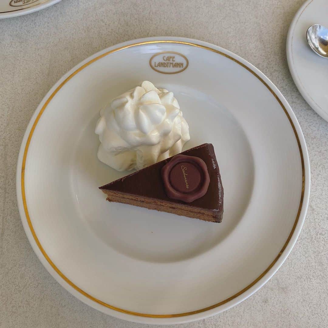 よねいはるかのグルメインスタ