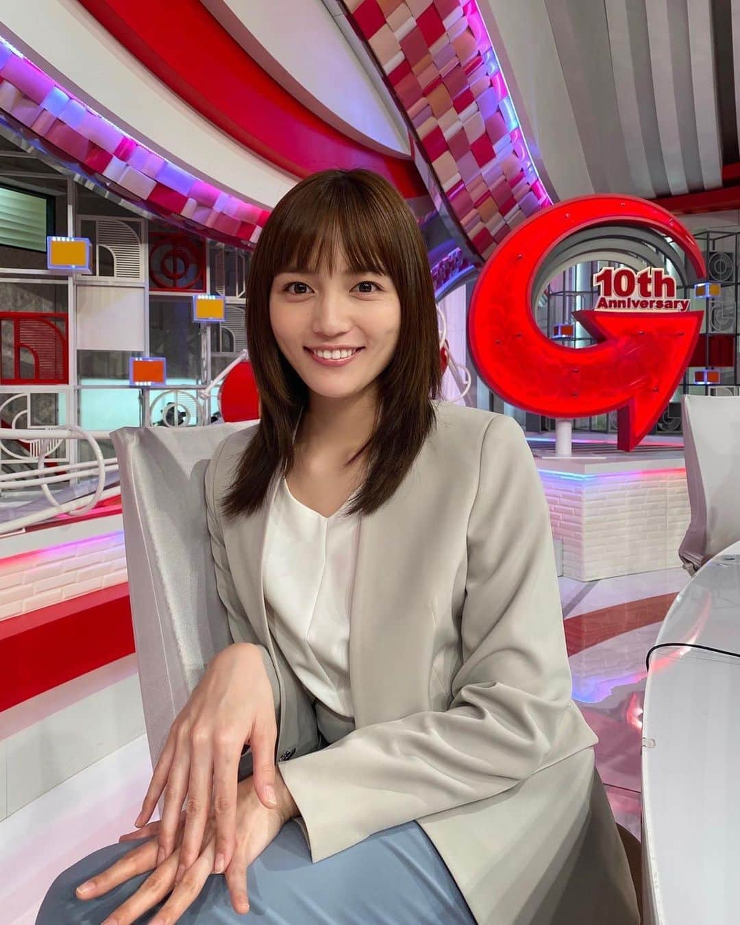 日本テレビ「Going!Sports&News」さんのインスタグラム写真 - (日本テレビ「Going!Sports&News」Instagram)「◾️先週の#川口春奈 キャスター◾️﻿ ﻿ 川口キャスターの羽根田卓也選手取材🛶﻿ 後編も見応えある放送を﻿ お届けできていれば嬉しいです🥺﻿ ﻿ 漫画では無くまさかリアルの世界で﻿ 「水の呼吸」という言葉を聞くことになるとは…🚰﻿ ﻿ ということで川口キャスターも﻿ 水色の衣装です（そうじゃない）﻿ ﻿ #going_ntv #ゴーイング﻿ #日テレ﻿ #スポーツニュース﻿ ﻿ #羽根田卓也 #水の呼吸﻿ ﻿ #上田晋也 #川口春奈 #江川卓﻿ #後藤晴菜 #弘竜太郎 #杉野真実」9月8日 15時03分 - going_ntv